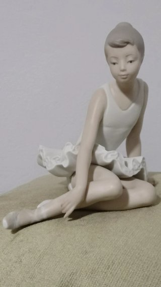 Figura NAO Lladró Ballet Sentada Antigua