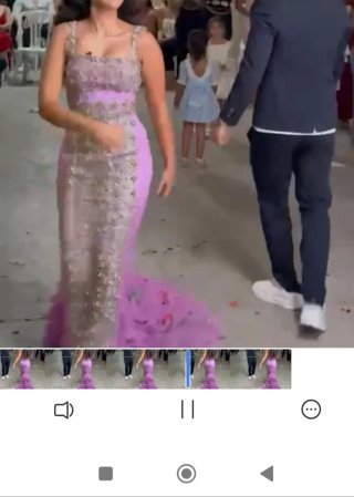Vestido morado con pedrería