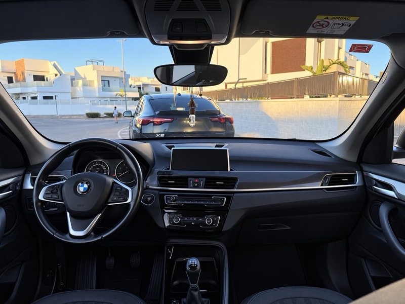 BMW X1 xDrive 18d (F48) 2017, foto 8
