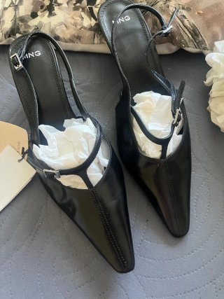 Zapatos Mango tacón bajo piel negros