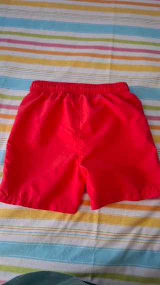 Lote de 2 bañadores de niño.