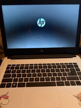 Portátil HP Pentium 8GB RAM 500GB