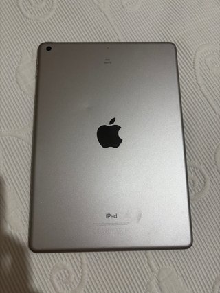 iPad 5ª generación Gris