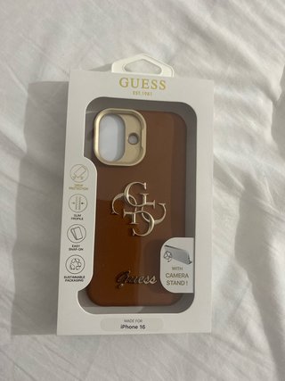 Funda Guess iPhone 16 Marrón