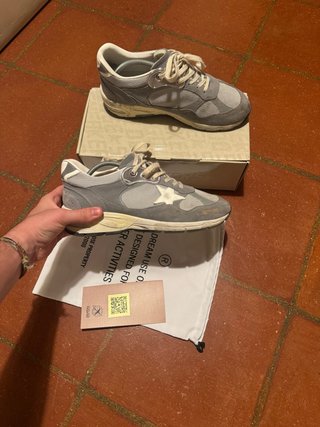 Golden Goose Sneakers Grises y Blancas