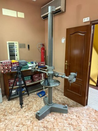 Trípode de Estudio Fotográfico Antiguo