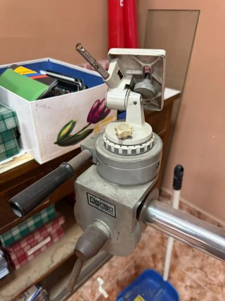 Trípode de Estudio Fotográfico Antiguo