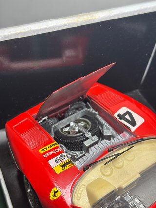 Modellino Ferrari GTO (1984) Bburago 1:18