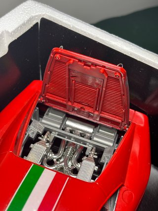Modellino Ferrari GTO (1984) Bburago 1:18