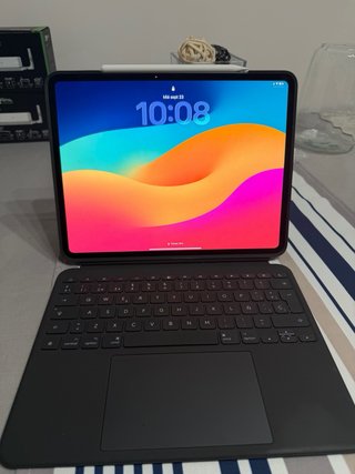 iPad Pro 13" M4 (256GB) + Apple Pencil Pro + Tecla