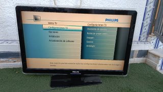TV Philips 42” Full HD con Ambilight