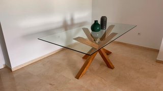 Mesa de Comedor de Madera y Cristal