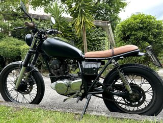 Yamaha SR250 brat restaurada 3559 km