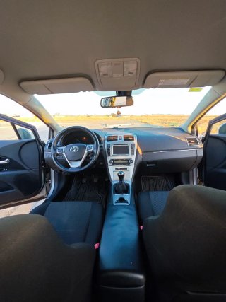 Toyota Avensis 2013