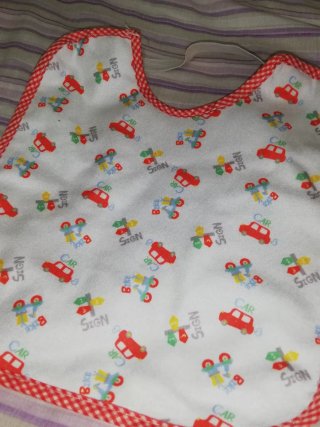 Babero impermeable