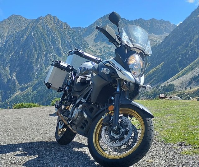 Suzuki V Strom