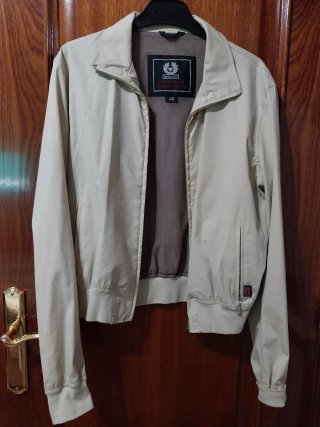 Cazadora Bomber Belstaff Beige Talla 44 de mujer .