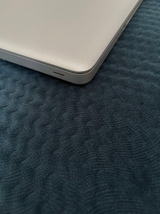 Macbook Pro 15" SSD 120 GB/4 GB RAM (Bateria Nova)