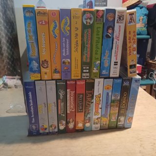 Lote de 22 Películas Infantiles en VHS