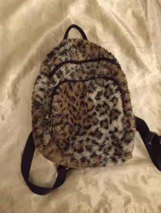 Mochila de Peluche Estampado Leopardo