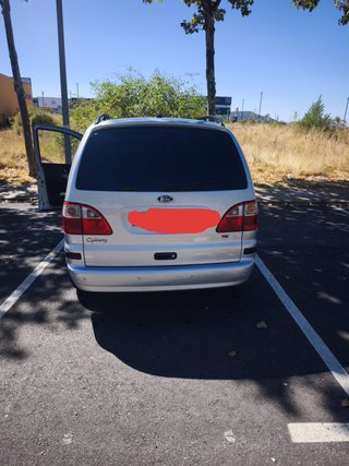 Ford Galaxy 130cv