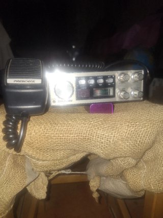 Emisora Radioaficionado Portátil President