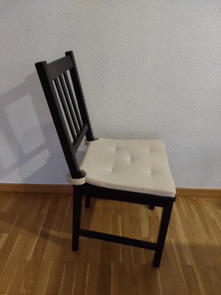 Mesa extensible IKEA con 4 sillas