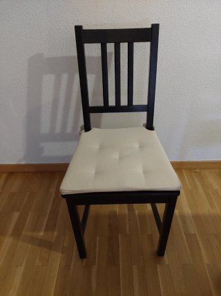 Mesa extensible IKEA con 4 sillas