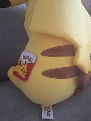 Peluche Pikachu
