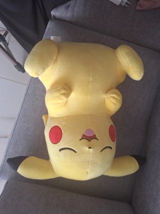 Peluche Pikachu