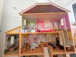 Casa de Muñecas Kidskrafs, una gran casa