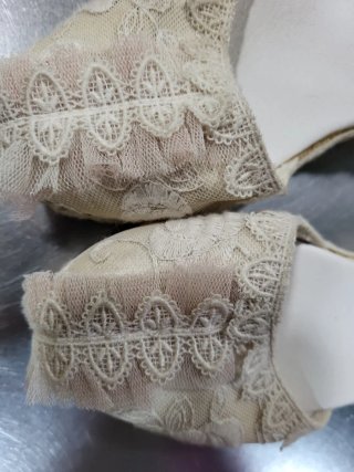 Zapatos de comunión encaje beis