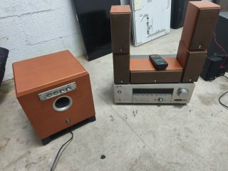 Amplificador Yamaha con Altavoces