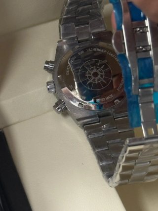 Reloj MOD estilo Vach Const  Cronógrafo Plateado