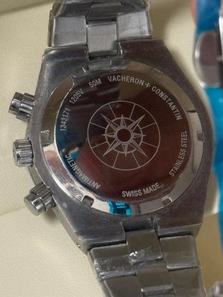 Reloj MOD estilo Vach Const  Cronógrafo Plateado