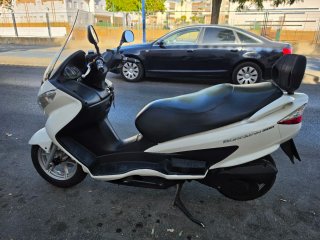 Suzuki Burgman 250
