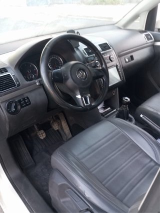 Volkswagen Touran 2012