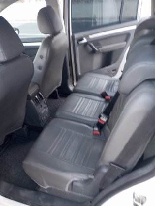 Volkswagen Touran 2012