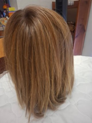 Peluca oncologica de Mujer Castaño claro