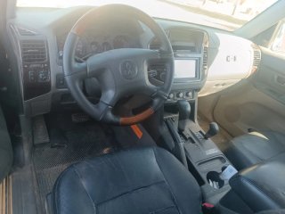 Mitsubishi Montero 2008