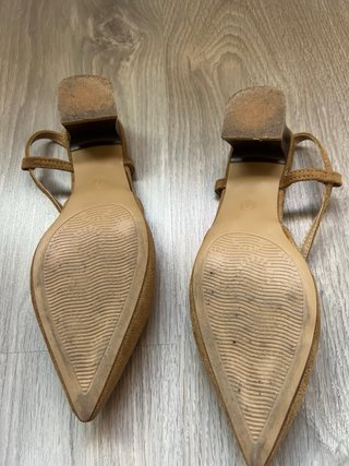Zapatos de tacón marrón