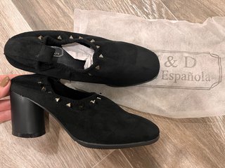 Zapatos de tacón negros