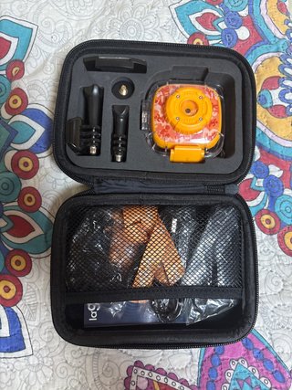 Cámara infantil naranja con accesorios