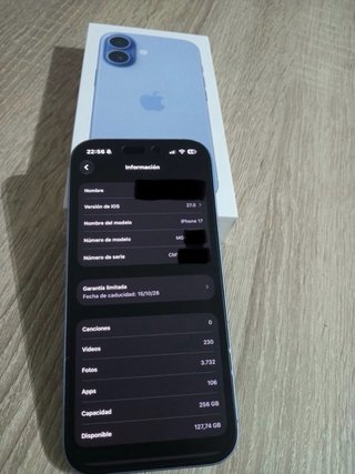 iPhone 17 Azul