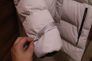 NUEVA Chaqueta Plumas Helly Hansen Blanca Talla M