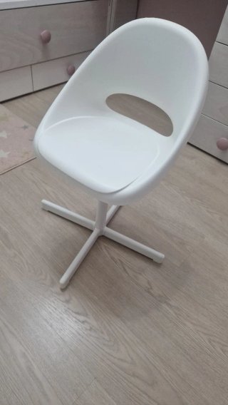 Silla de escritorio blanca moderna