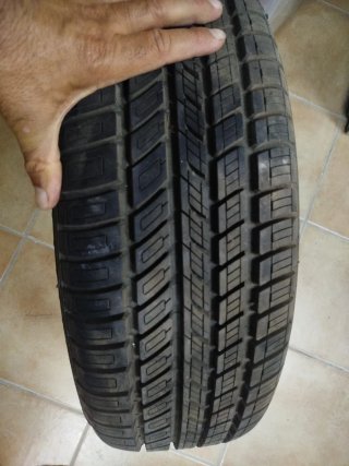 Rueda con llanta de acero