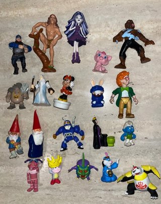 Lote de 9 Figuras de Goma