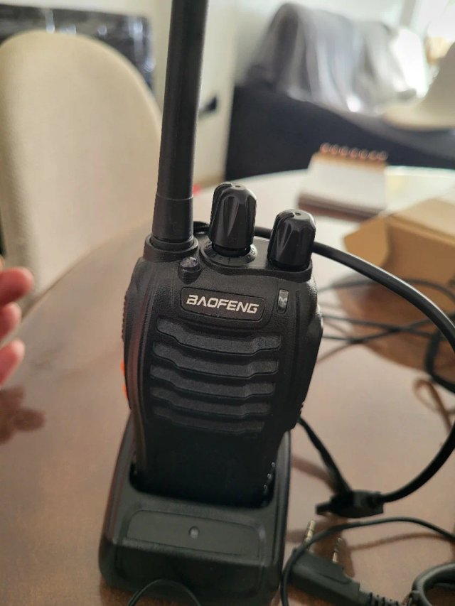 2 Walkie Talkies Baofeng BF-888S