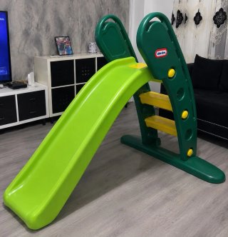 Tobogán infantil Little Tikes verde